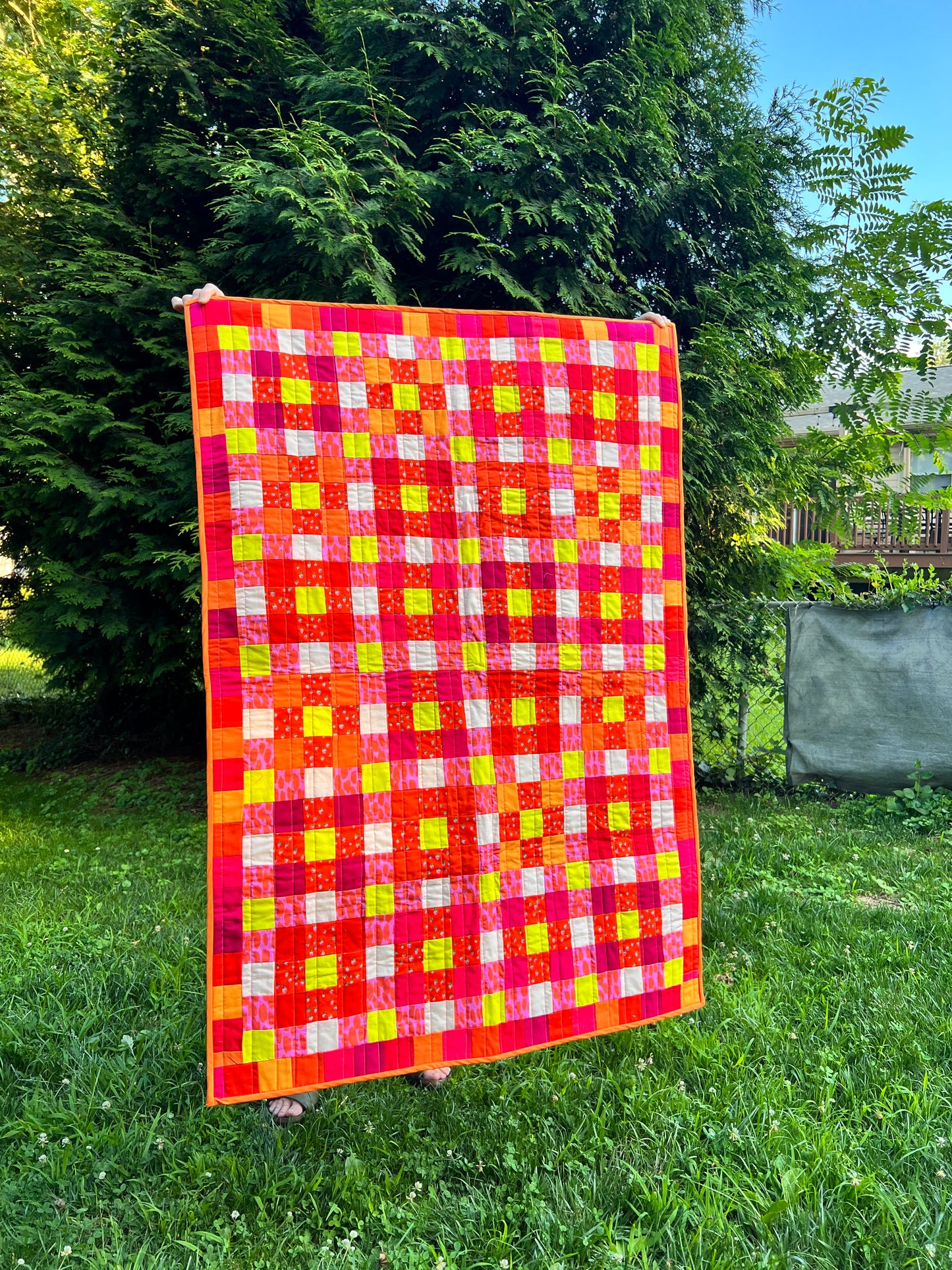 STRAWBERRY SQUARES handmade quilt