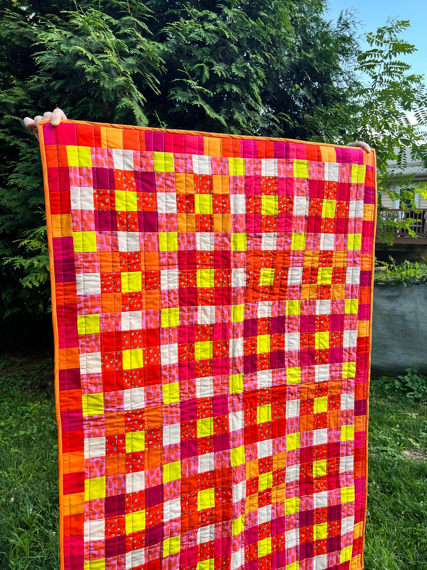 STRAWBERRY SQUARES handmade quilt