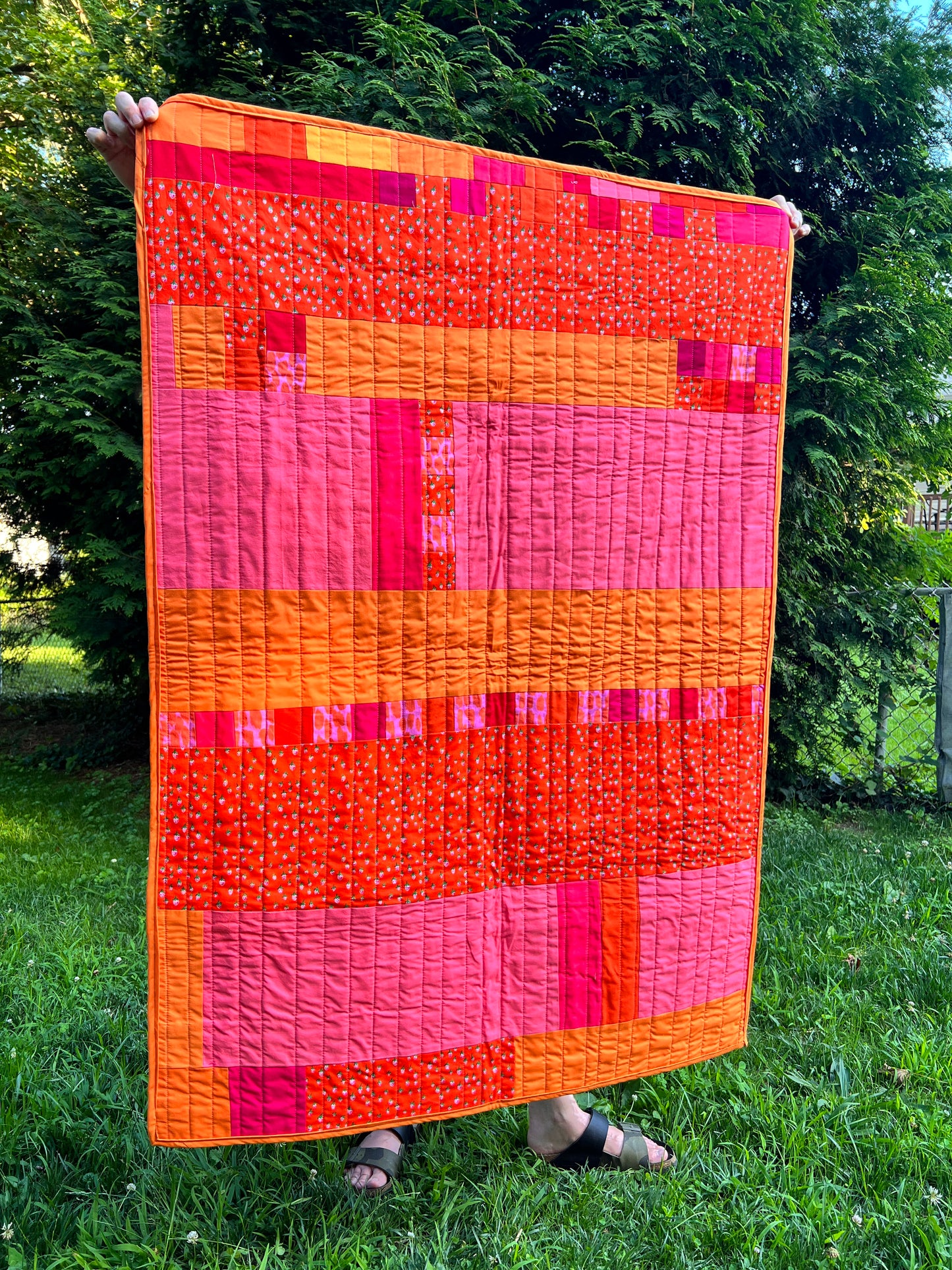 STRAWBERRY SQUARES handmade quilt