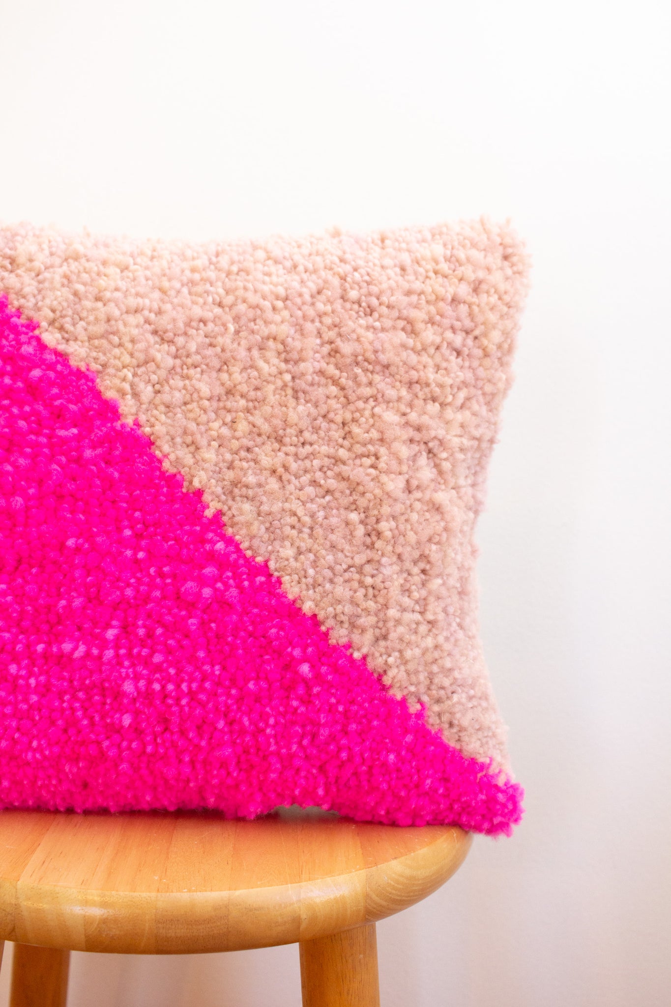 B R I G H T pillow no. 1