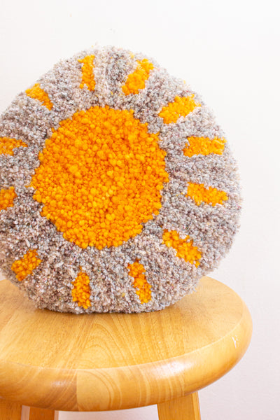 sunny pillow no. 4